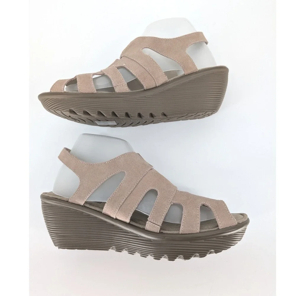 Skechers Wedge Sandal‎ Womens 9.5 Natural Suede Memory Foam Comfy Boho Travel